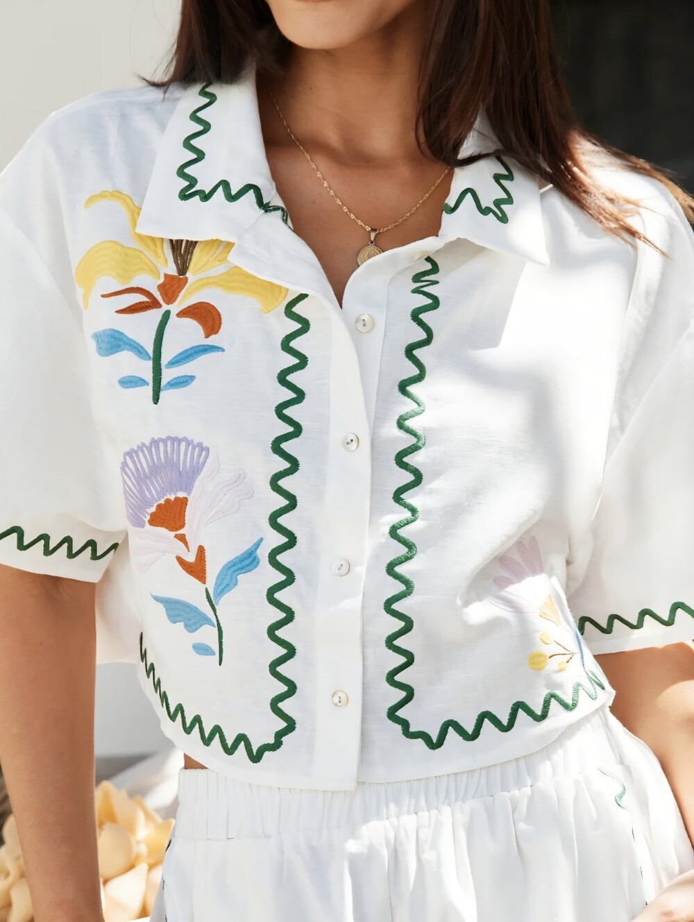 AMABLE By Mable White Linen Blend Multi Floral Embroidered Rickrack Crop Top S